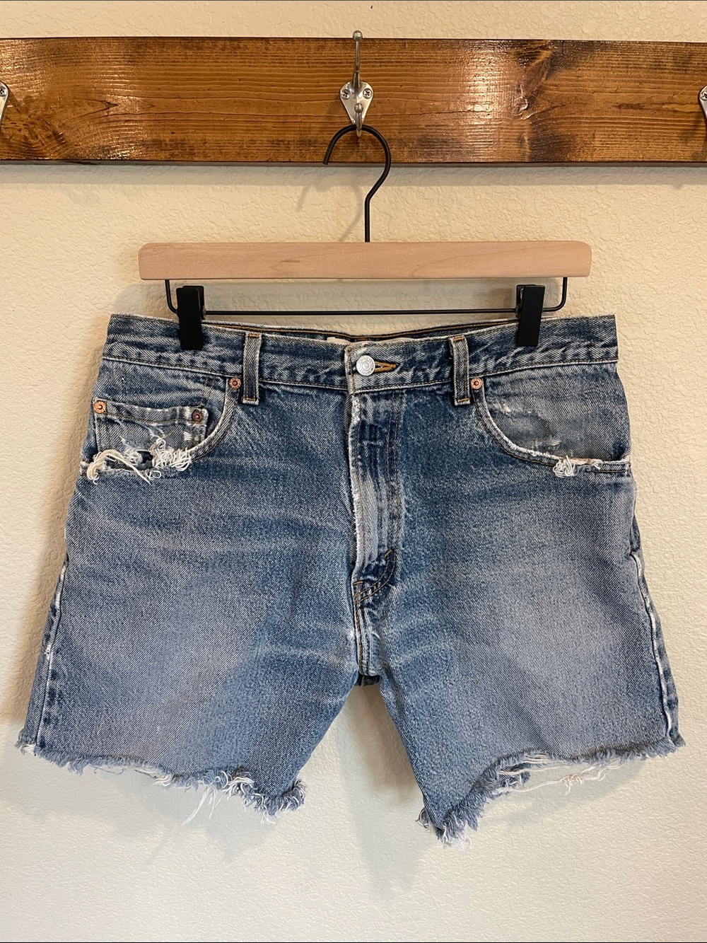 Levi's 517 Light Blue Distressed Men's Denim Cutoff Shorts 34 Western Casual